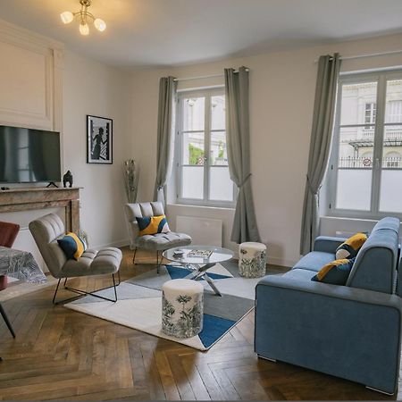 Appartement Refait A Neuf Avec Cachet De L'Ancien โซมูร์ ภายนอก รูปภาพ