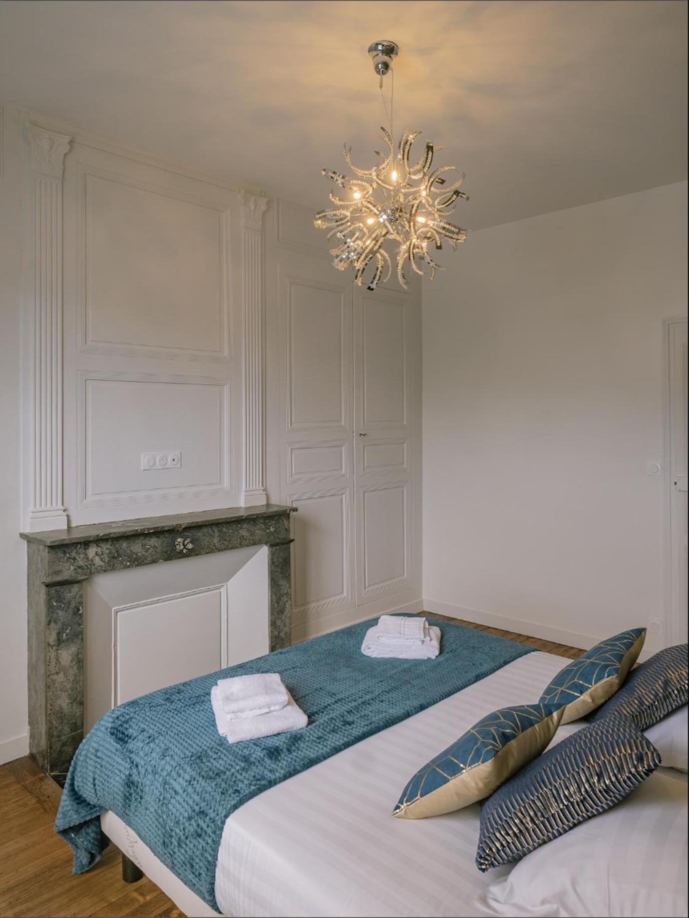 Appartement Refait A Neuf Avec Cachet De L'Ancien โซมูร์ ภายนอก รูปภาพ