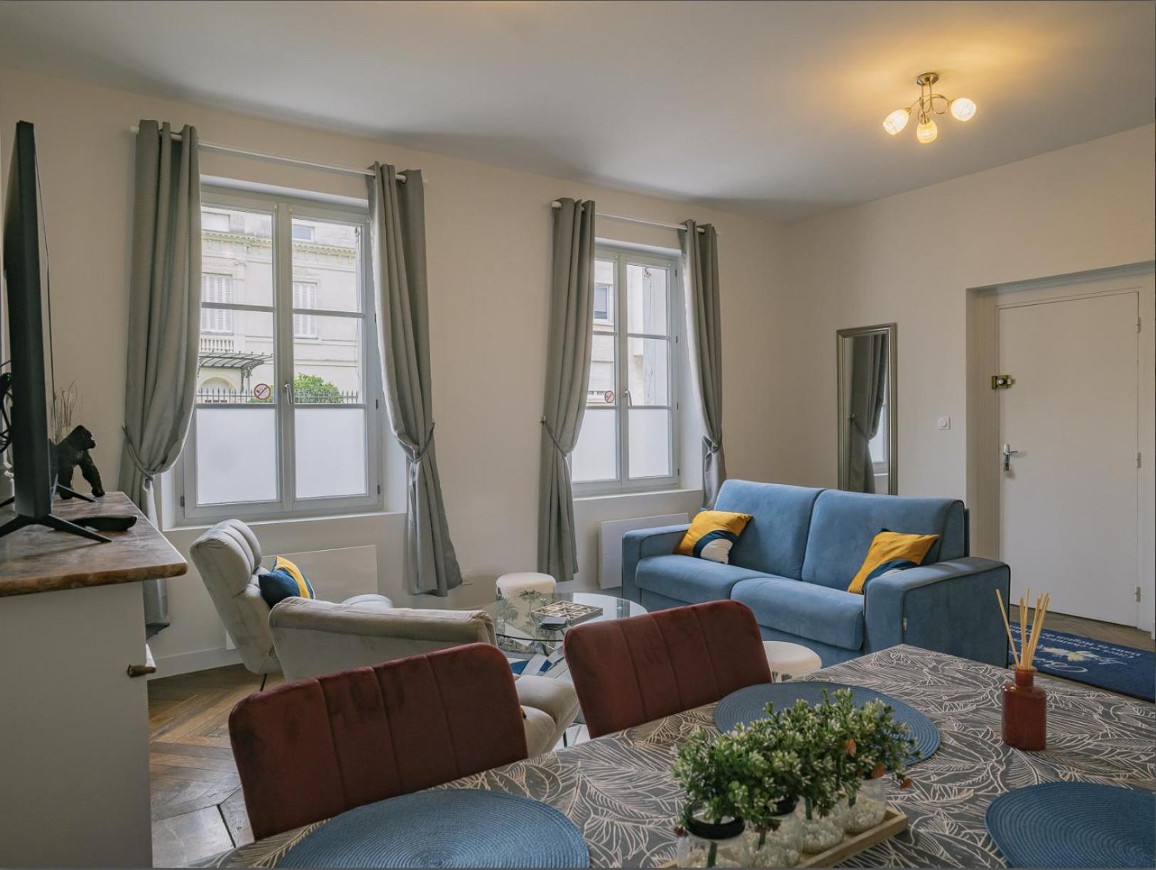 Appartement Refait A Neuf Avec Cachet De L'Ancien โซมูร์ ภายนอก รูปภาพ